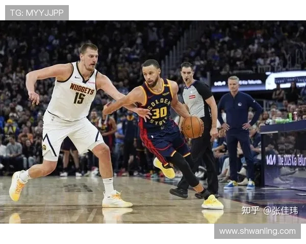 勇士与掘金精彩对决回顾NBA赛季4月3日的激烈战况分析