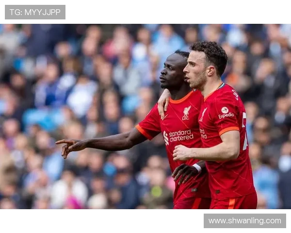 英超焦点战曼城迎战利物浦两强对决引发球迷热议