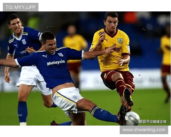 雷丁与加的夫城激战正酣谁能在这场魔方对决中笑到最后