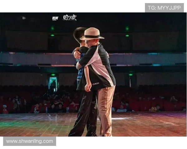 全国街舞大赛点评:上海飞盘队展现出色技术与舞台魅力的完美结合